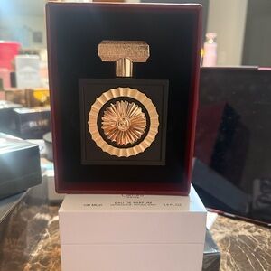 Luxurious Black and Gold Fragrance